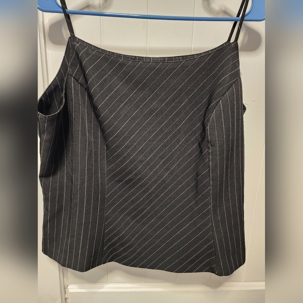 Milena Set Of Black pinstripe pants with matching top. Size XL - Picture 7 of 7